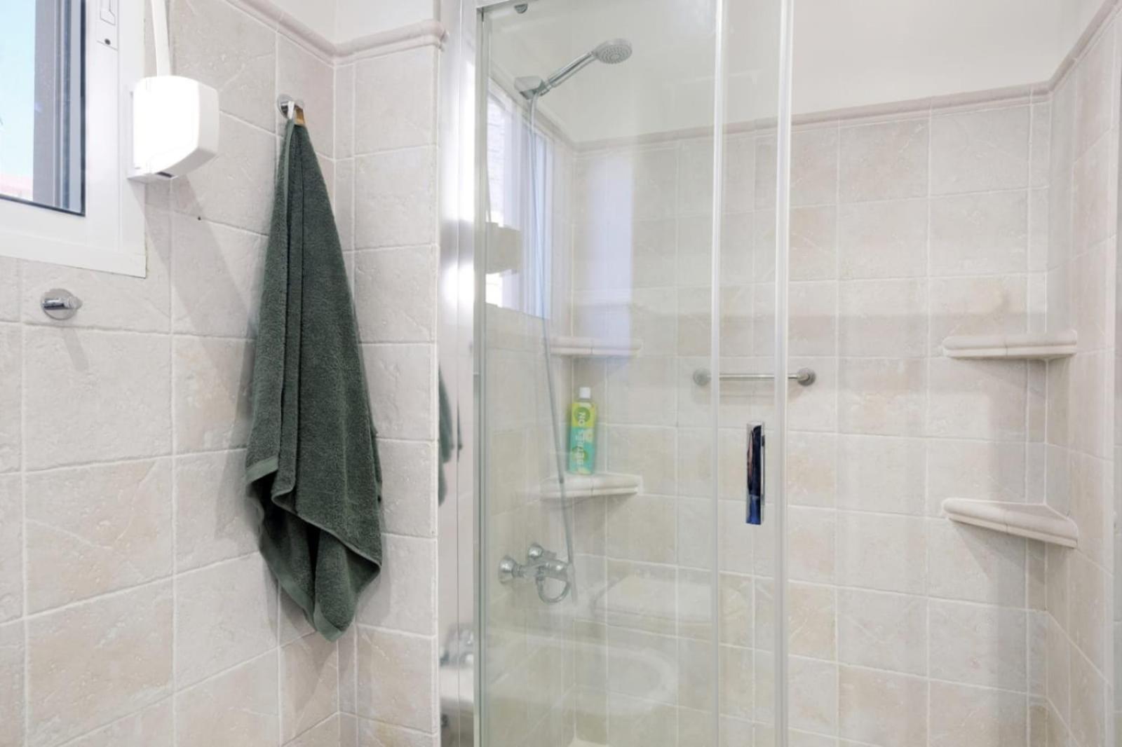 Apartamento Con Parking Junto A Catedral Centro De Estreno! *